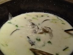 -咕嘟草帽鱼·牛奶一样的鲜鱼汤(天鹅湖万达广场店)