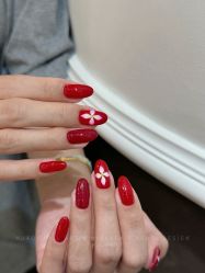 -花岐款式专研健康美甲沙龙