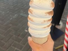 -DQ·蛋糕·冰淇淋(大宁国际商业广场店)