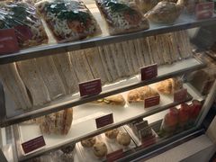 -班达拉奈克国际机场