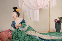 -盘子女人坊生日照·摄影馆(浦东店)