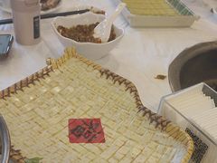 -鲁朗纳麦石锅鸡庄园