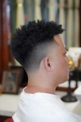 -海文先生国潮烫染男士理发馆