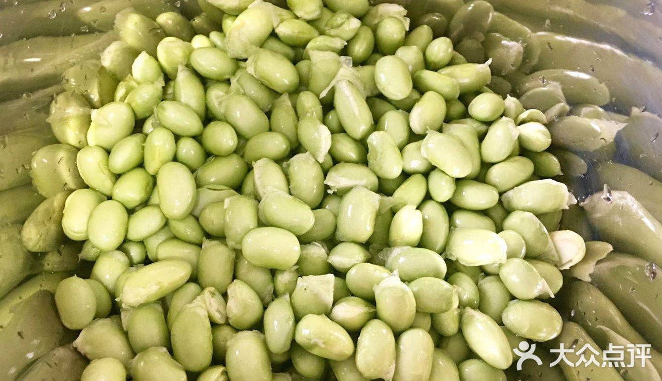 时鲜青豆是个宝，润燥消水的青豆炖排骨了解一下？