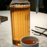 经典的薄如蝉翼的脆皮烤鸡，让人一口入魂