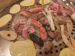 -陈叉子钢盆烤肉(中原万达店)