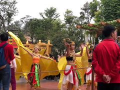 花车巡游-南宁方特东盟神画