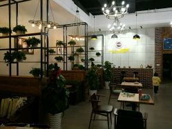 -江阴偶来路儿童摄影(江阴市新体育中心体育场店)