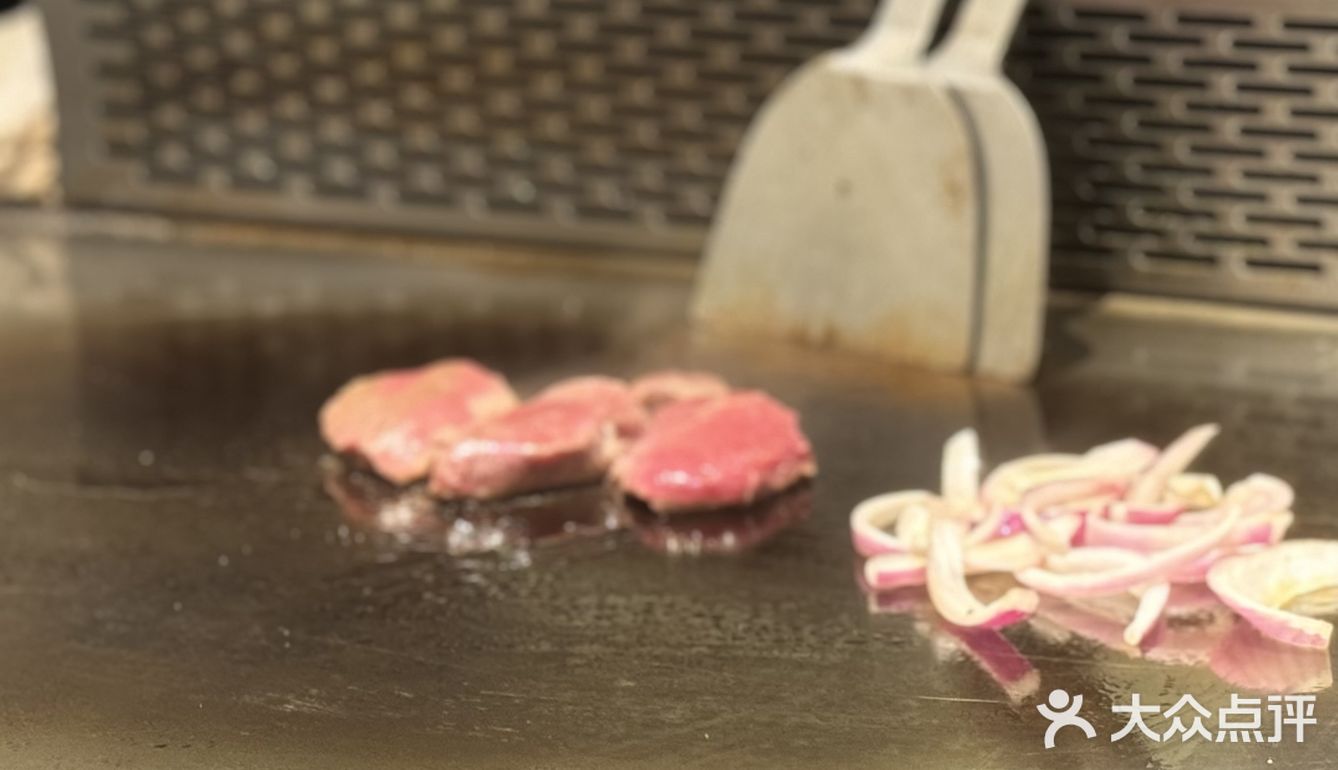 吃吃喝喝最快乐了[礼花]