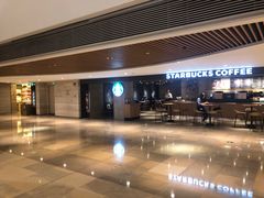 -星巴克(静安嘉里中心B2店)
