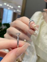 -Zbird钻石小鸟·钻戒婚戒定制高端珠宝私人定制中心