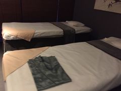 -Let’s Relax Spa(Siam Square One)