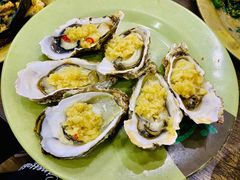 炭烧蒜蓉生蚝-贞姨美食·老字号海鲜大排档