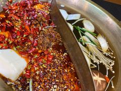 -沸炉重庆老火锅(军事博物馆店)