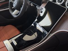 -奔驰上海利星(七宝店)