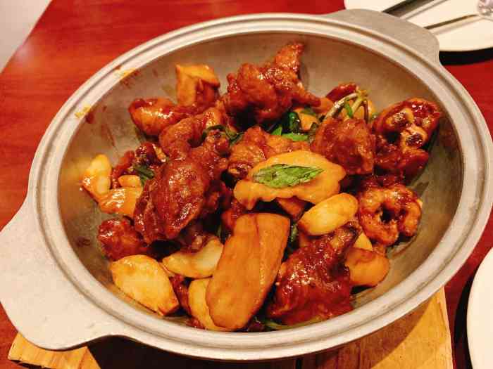 41人赞1张小贱2019年3月3日打分味道还99以,但是上菜顺序一塌糊涂