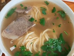 牛肉拉面-十二忠手拉面(中华路店)