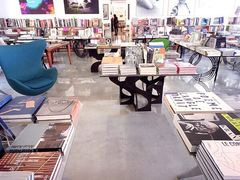 -10 Corso Como