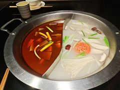 鸳鸯锅底-吴记老锅底麻辣火锅(福州路店)