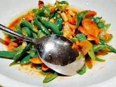 忆江南特色辣椒炒肉-忆江南·临江鱼馆