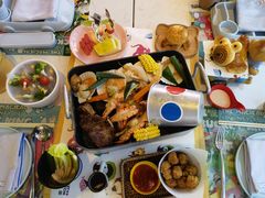 -水桶王国主题餐厅·聚会·生日派对·亲子活动·家庭套餐(亚龙湾希尔顿店)