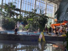 -中家鑫园温泉酒店鑫悦汤泉