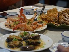 -三亚火车头万人海鲜广场