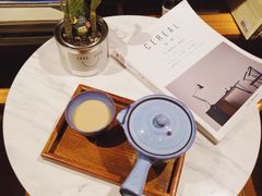 -彳亍咖啡·这里(水湾路店)
