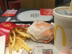 -麦当劳(总统大酒店店)