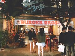 门面-BURGER BRO'S
