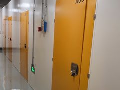 -安东易迷你仓自助寄存仓库(淞虹路店)