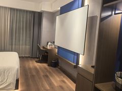 -丽辰酒店(深圳翻身地铁站店)