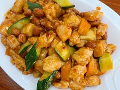宫保鸡丁-胡子饮食店