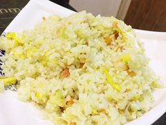 -扒虾小妹儿麻辣海鲜(宏图街店)