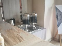 -西安大雁塔科技大学地铁站亚朵酒店