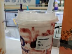 草莓刨酸奶-一只酸奶牛(汕头金平万达广场店)