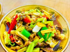 泡椒鸡杂-周师饭店
