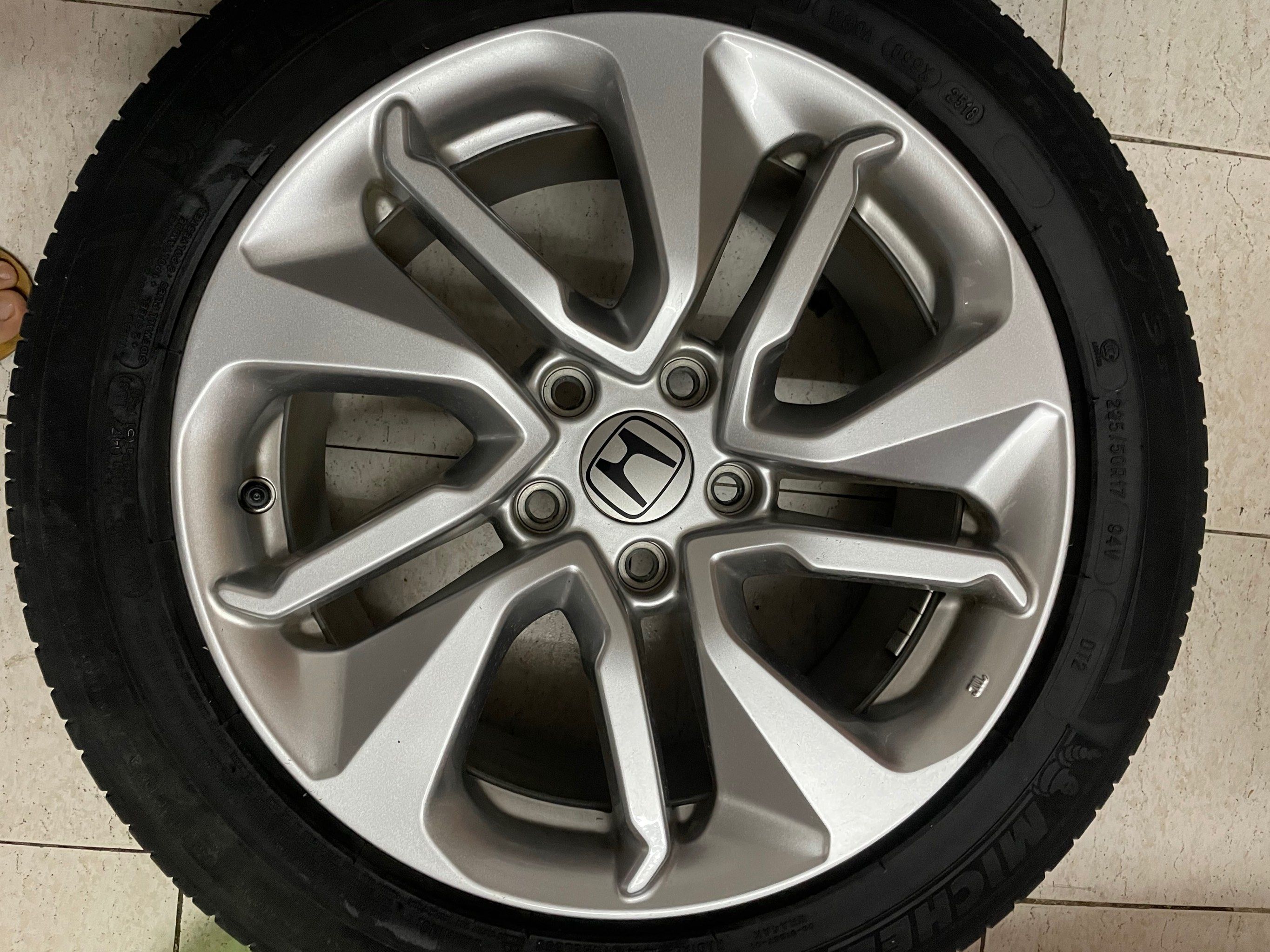 雅阁原厂轮毂1800