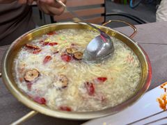 -六福烧烤酒馆(秦隆步行街店)