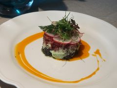 生牛肉塔塔配牛油果酱-Solo(衡山路店)