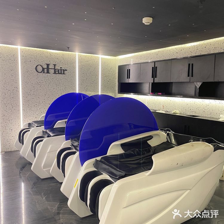 郑州探店｜林更新的理发店 on hair