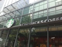 门面-星巴克(前滩世贸中心店)