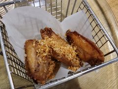 蒜香牛油鸡中翅-金湖港式餐厅(建外店)