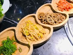 -鹤江桥·红油牛肉粉(SKP店)