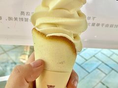 特浓牛乳脆筒-喜茶(北京三里屯太古里店)