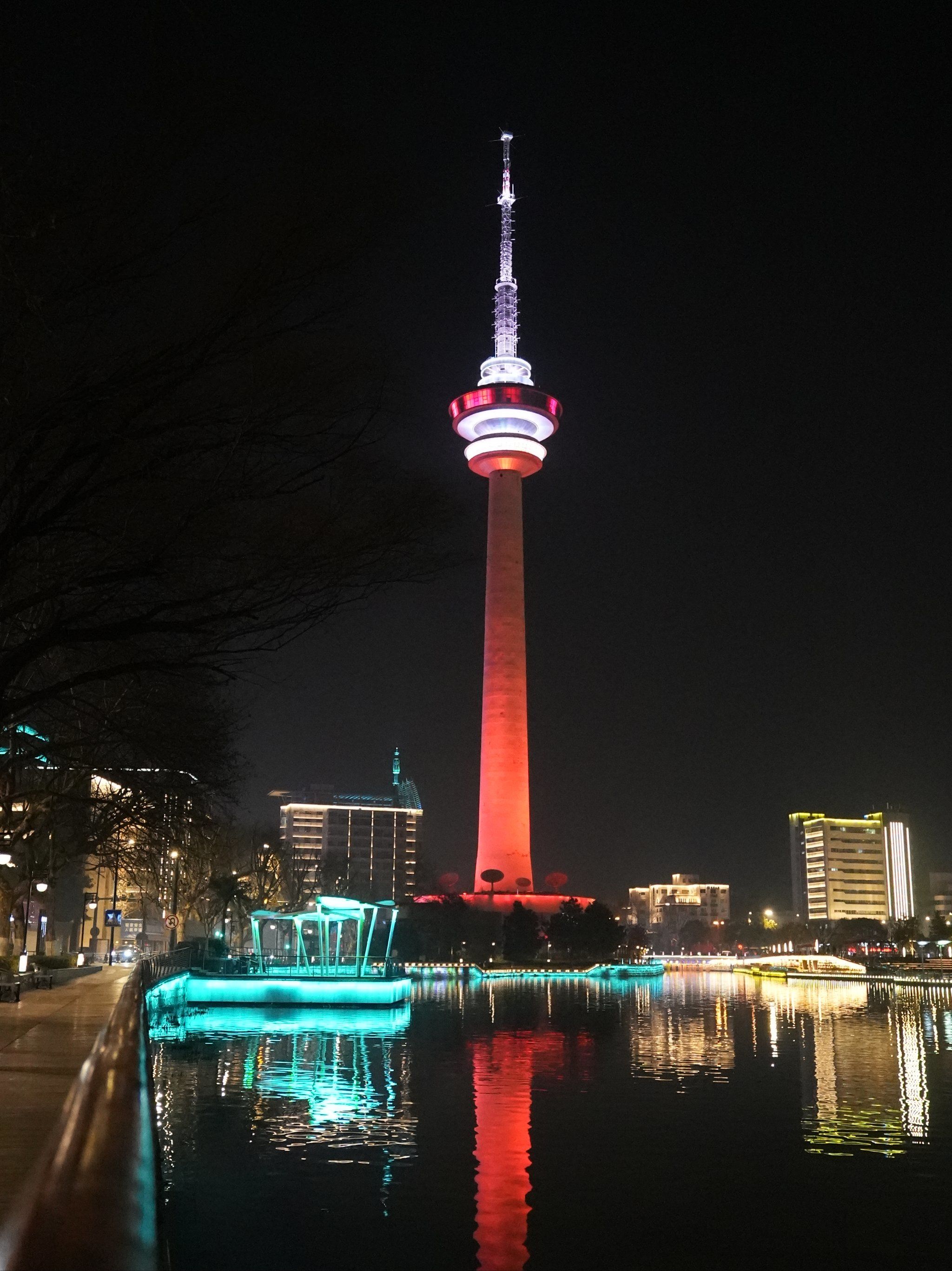 夜色中的城景美如画🖼️南通市地标➡️电视塔