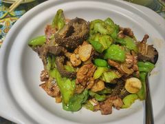 -小红鲸·海鲜餐厅(轸大路店)