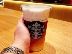 大溪地风情绵云冷萃-星巴克(嘉定中信泰富万达广场店)