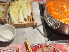 -尚尚仙·酸汤猪手·猪肚鸡火锅(华联万柳购物中心店)