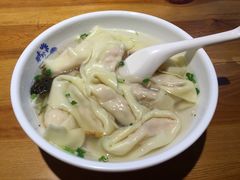 -周素珍湖州大馄饨(直戒坛寺巷店)